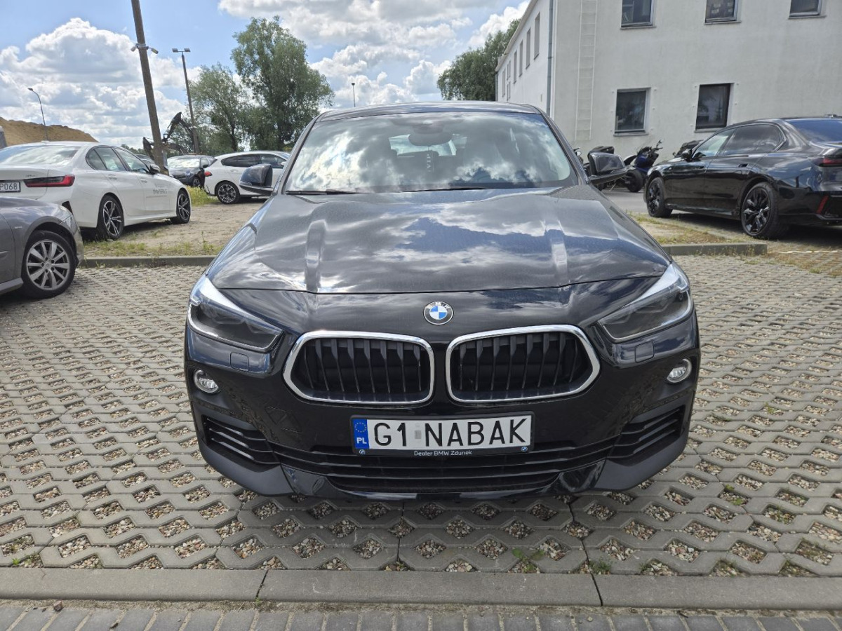 BMW X2 sDrive18d Advantage aut HATCHBACK - Хетчбек: фото 3 BMW X2 sDrive18d Advantage aut HATCHBACK - Хетчбек: фото 3