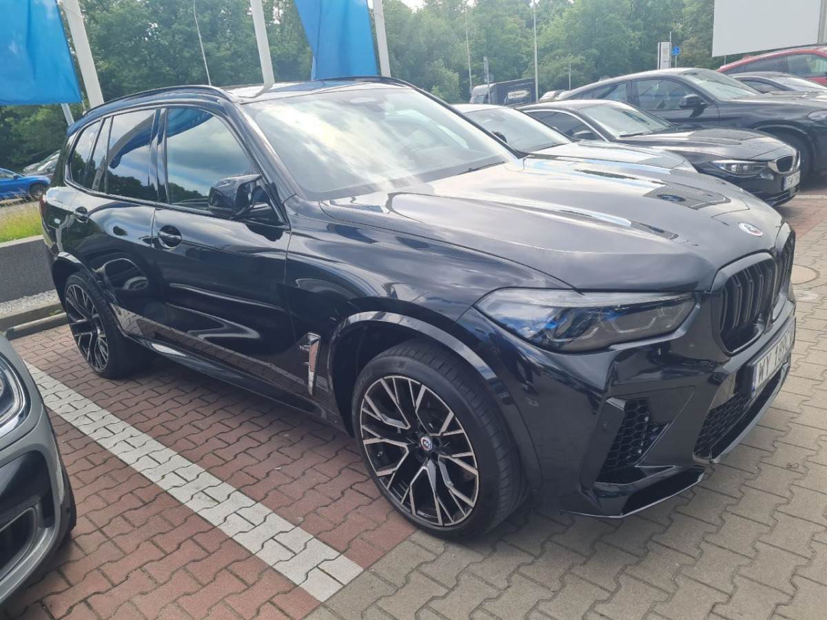 Позашляховик BMW X5 M SUV: фото 1