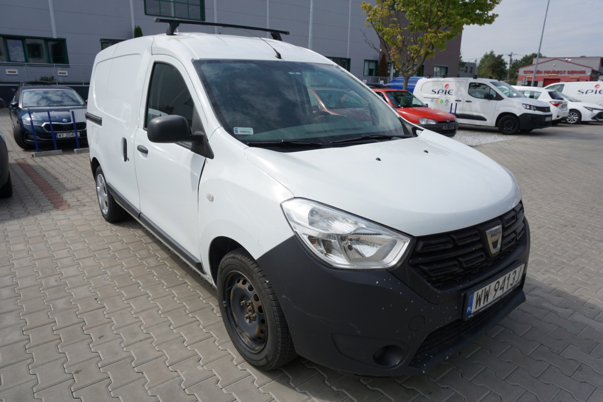DACIA DOKKER FURGON BLASZAK - Суцільнометалевий фургон: фото 1 DACIA DOKKER FURGON BLASZAK - Суцільнометалевий фургон: фото 1