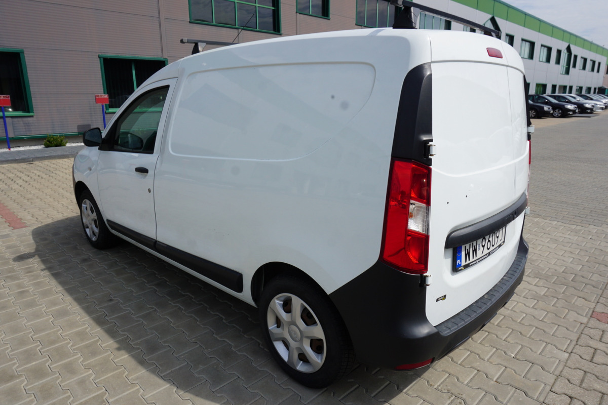 DACIA DOKKER FURGON BLASZAK - Суцільнометалевий фургон: фото 4 DACIA DOKKER FURGON BLASZAK - Суцільнометалевий фургон: фото 4