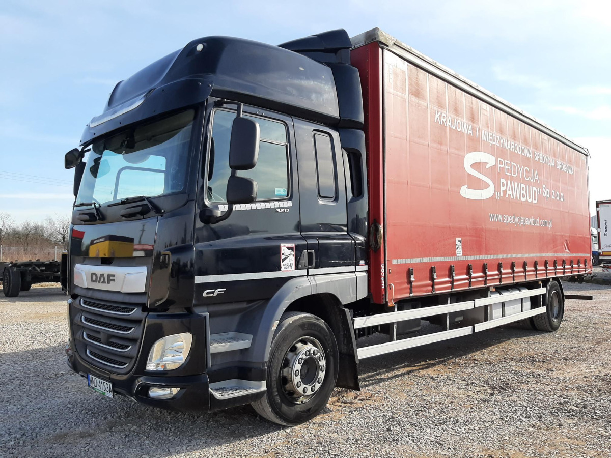 DAF CF 320 FA/ZSP SOLÓWKA - Тентована вантажівка: фото 2 DAF CF 320 FA/ZSP SOLÓWKA - Тентована вантажівка: фото 2
