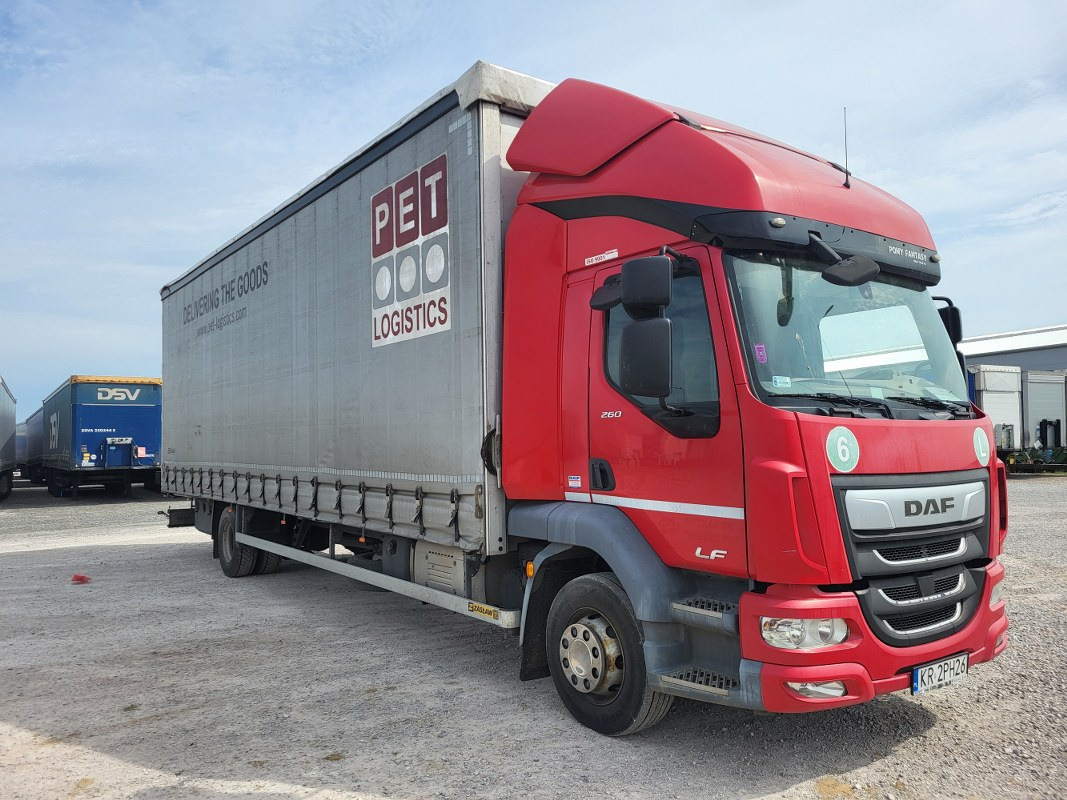 DAF LF SOLÓWKA - Тентована вантажівка: фото 1 DAF LF SOLÓWKA - Тентована вантажівка: фото 1