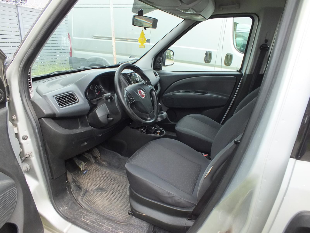 FIAT DOBLO MINIVAN - Легковий автомобіль: фото 5 FIAT DOBLO MINIVAN - Легковий автомобіль: фото 5