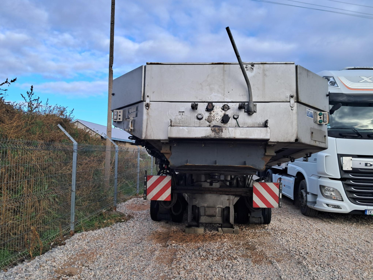 GOLDHOFER STZ-VP8 NISKOPODŁOGOWA - Низькорамна платформа причіп: фото 2 GOLDHOFER STZ-VP8 NISKOPODŁOGOWA - Низькорамна платформа причіп: фото 2