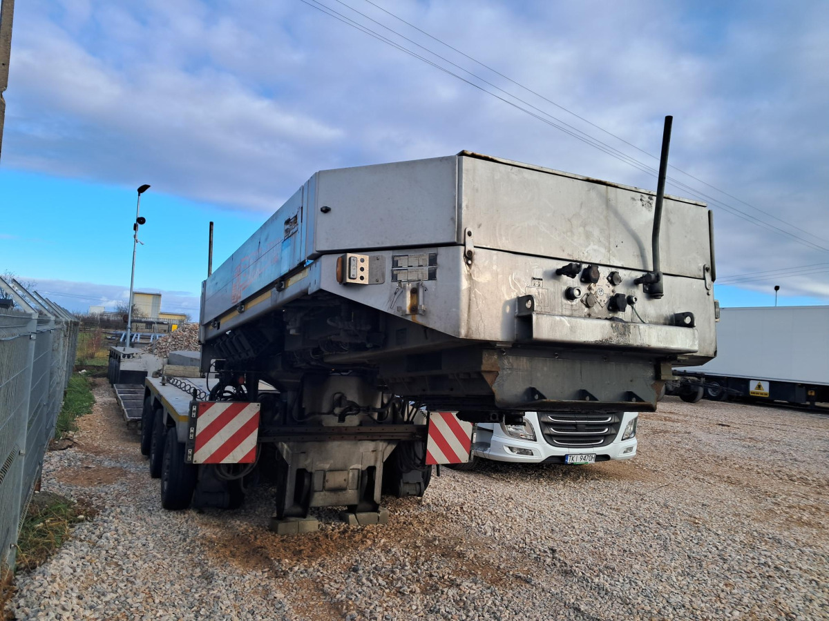 GOLDHOFER STZ-VP8 NISKOPODŁOGOWA - Низькорамна платформа причіп: фото 1 GOLDHOFER STZ-VP8 NISKOPODŁOGOWA - Низькорамна платформа причіп: фото 1
