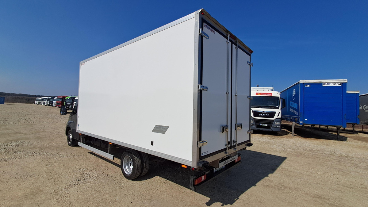 IVECO DAILY 50C18 CHŁODNIA Z AGREGATEM - Рефрижератор вантажівка: фото 5 IVECO DAILY 50C18 CHŁODNIA Z AGREGATEM - Рефрижератор вантажівка: фото 5