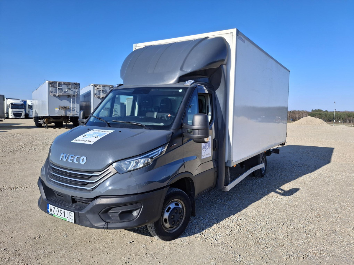 IVECO DAILY 50C18 KONTENER Z WINDĄ - Вантажівка з закритим кузовом: фото 2 IVECO DAILY 50C18 KONTENER Z WINDĄ - Вантажівка з закритим кузовом: фото 2