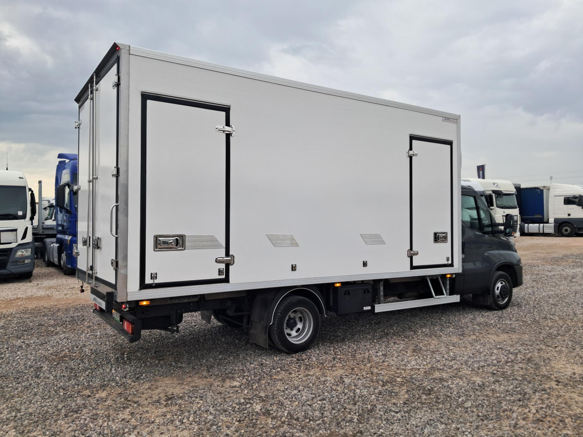 IVECO DAILY IZOTERMICZNY - Фургон-рефрижератор: фото 4 IVECO DAILY IZOTERMICZNY - Фургон-рефрижератор: фото 4