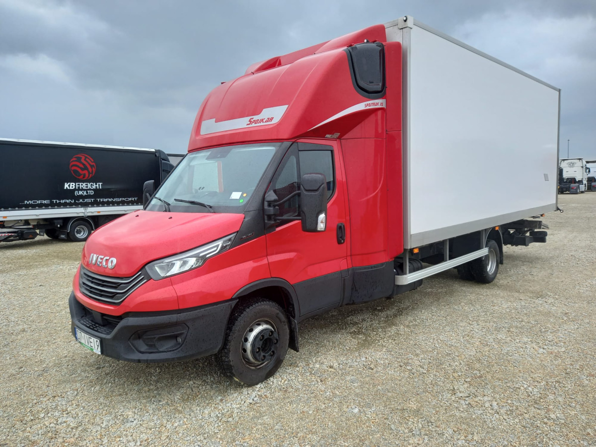 IVECO DAILY KONTENER Z WINDĄ - Вантажівка з закритим кузовом: фото 3 IVECO DAILY KONTENER Z WINDĄ - Вантажівка з закритим кузовом: фото 3