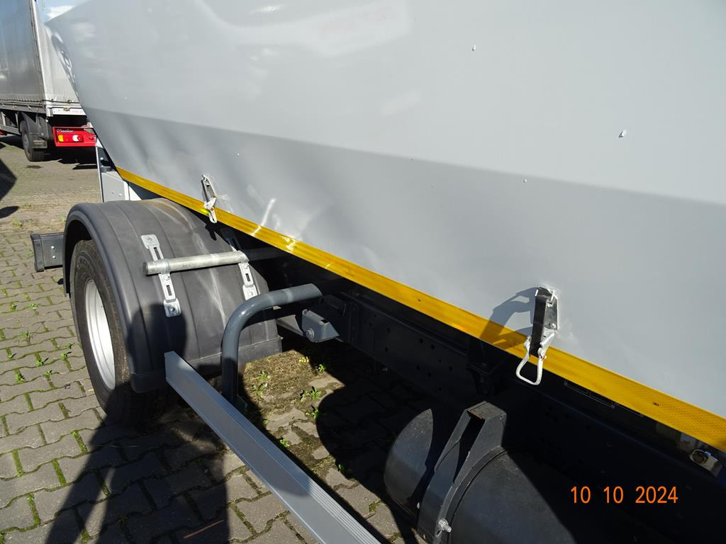 IVECO DAILY WYWÓZ ŚMIECI - Сміттєвози: фото 5 IVECO DAILY WYWÓZ ŚMIECI - Сміттєвози: фото 5