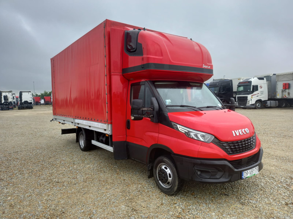 IVECO/JUSAM STANISŁAWJURKOWSKI 50C18/JU06 PLANDEKA - Тентований фургон: фото 1 IVECO/JUSAM STANISŁAWJURKOWSKI 50C18/JU06 PLANDEKA - Тентований фургон: фото 1