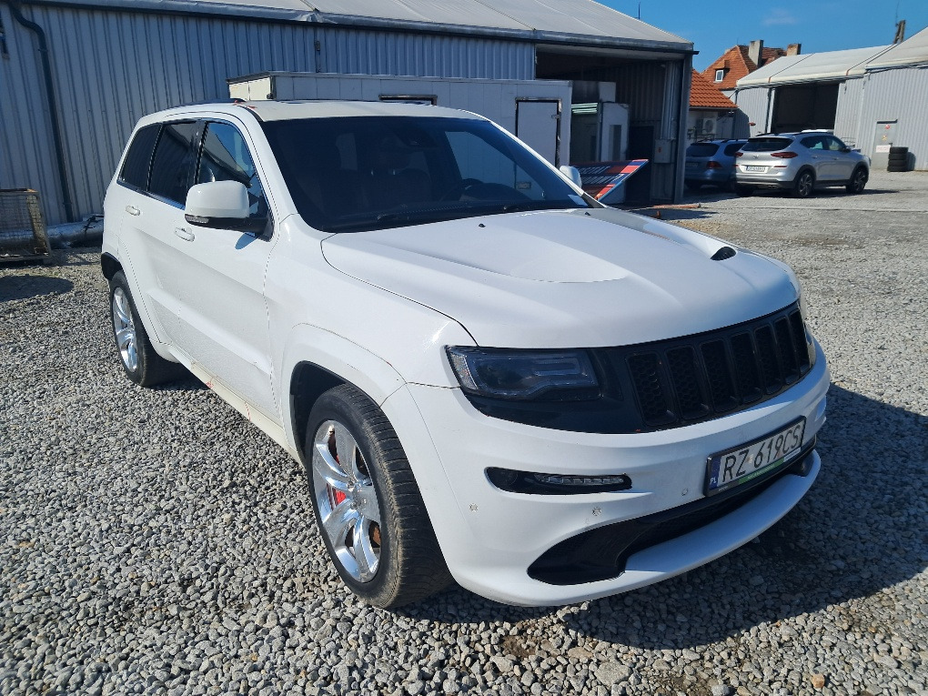 JEEP GRAND CHEROKEE SRT SUV - Позашляховик: фото 1 JEEP GRAND CHEROKEE SRT SUV - Позашляховик: фото 1