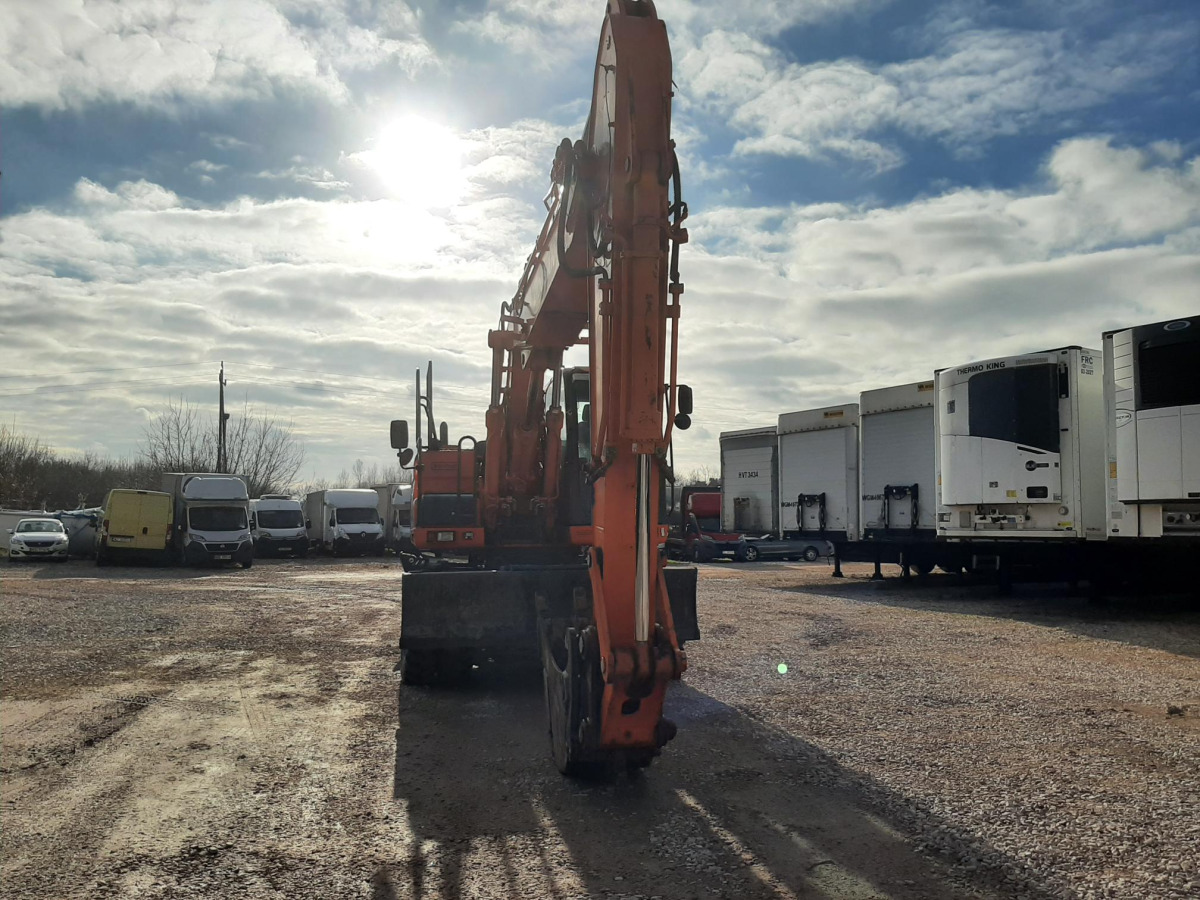 Koparka kołowa Doosan DX190W-3 2014 - 9261 mtg - silnik sprawny - Колісний екскаватор: фото 3 Koparka kołowa Doosan DX190W-3 2014 - 9261 mtg - silnik sprawny - Колісний екскаватор: фото 3