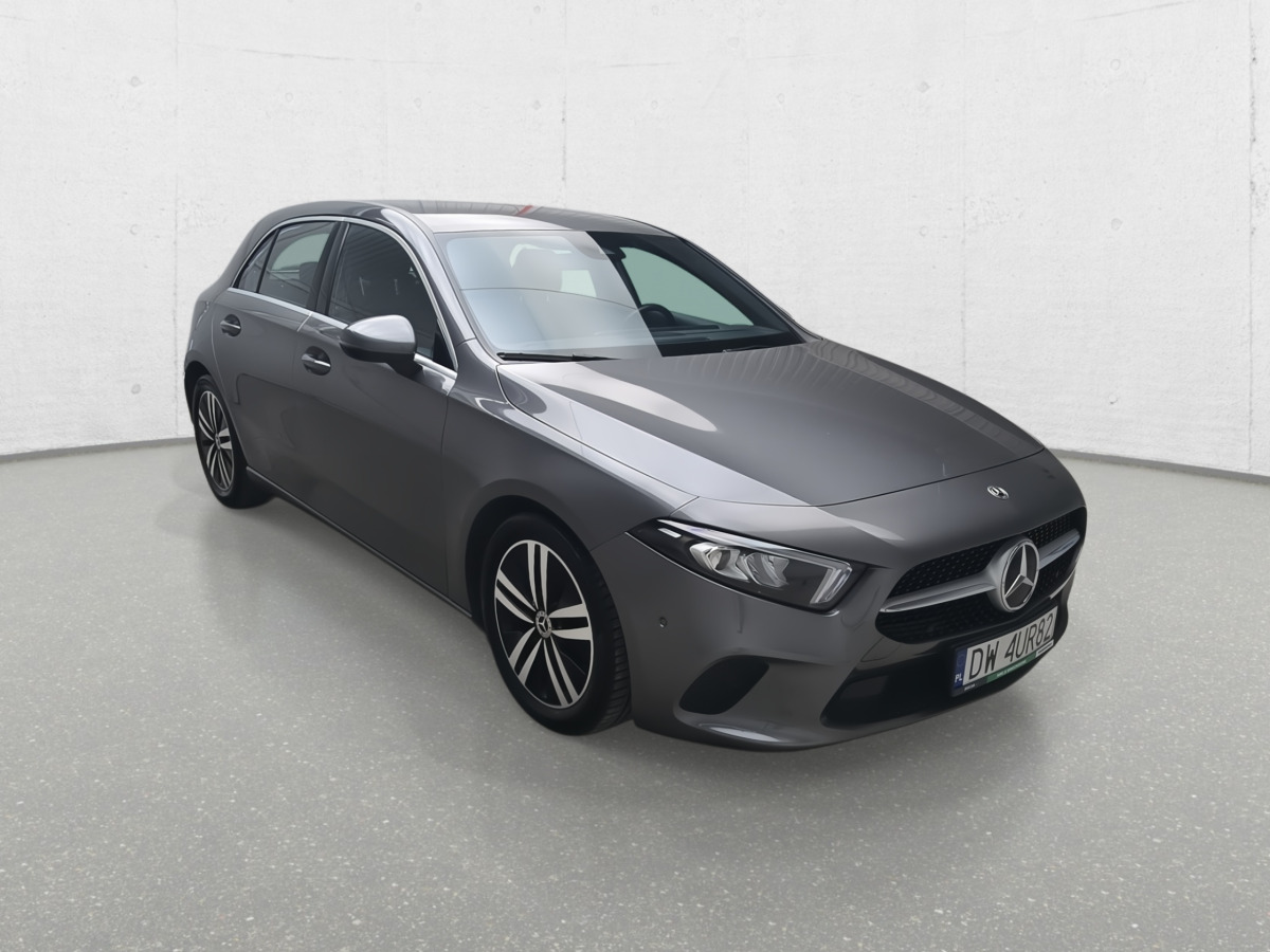 MERCEDES BENZ A 180 HATCHBACK - Хетчбек: фото 1 MERCEDES BENZ A 180 HATCHBACK - Хетчбек: фото 1