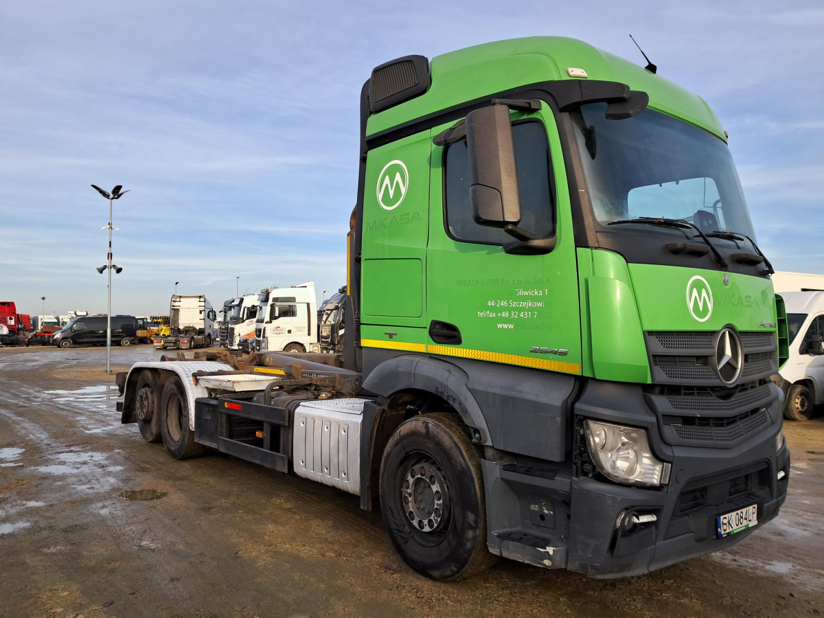 MERCEDES BENZ ACTROS HAKOWIEC - Гаковий мультиліфт вантажівка: фото 1 MERCEDES BENZ ACTROS HAKOWIEC - Гаковий мультиліфт вантажівка: фото 1