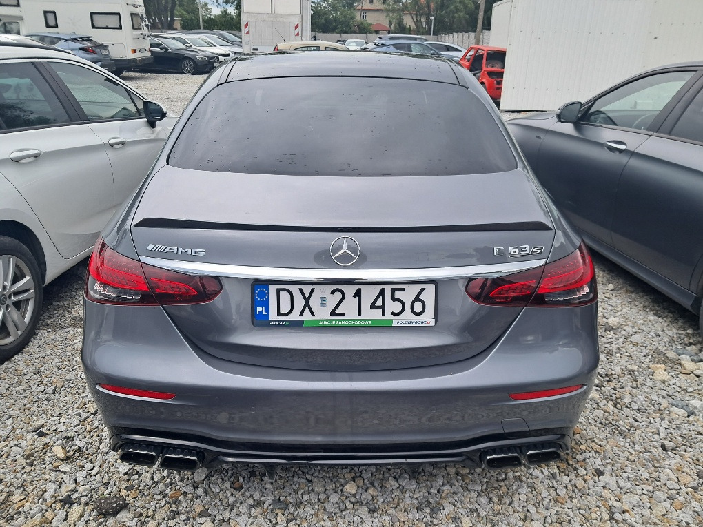 MERCEDES BENZ AMG E63S SEDAN - Седан: фото 5 MERCEDES BENZ AMG E63S SEDAN - Седан: фото 5