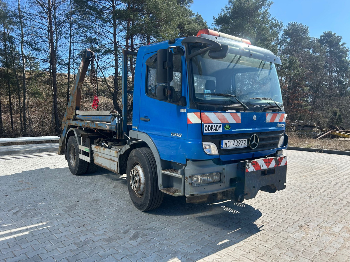 MERCEDES BENZ ATEGO HAKOWIEC - Гаковий мультиліфт вантажівка: фото 1 MERCEDES BENZ ATEGO HAKOWIEC - Гаковий мультиліфт вантажівка: фото 1