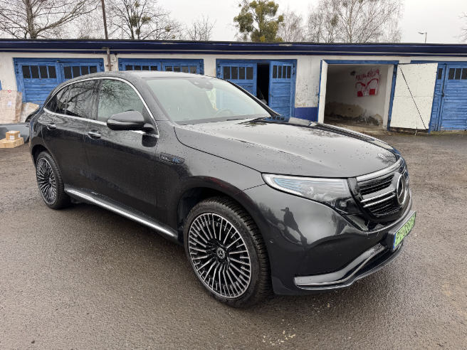 MERCEDES BENZ EQC 400 4MATIC SUV - Позашляховик: фото 1 MERCEDES BENZ EQC 400 4MATIC SUV - Позашляховик: фото 1