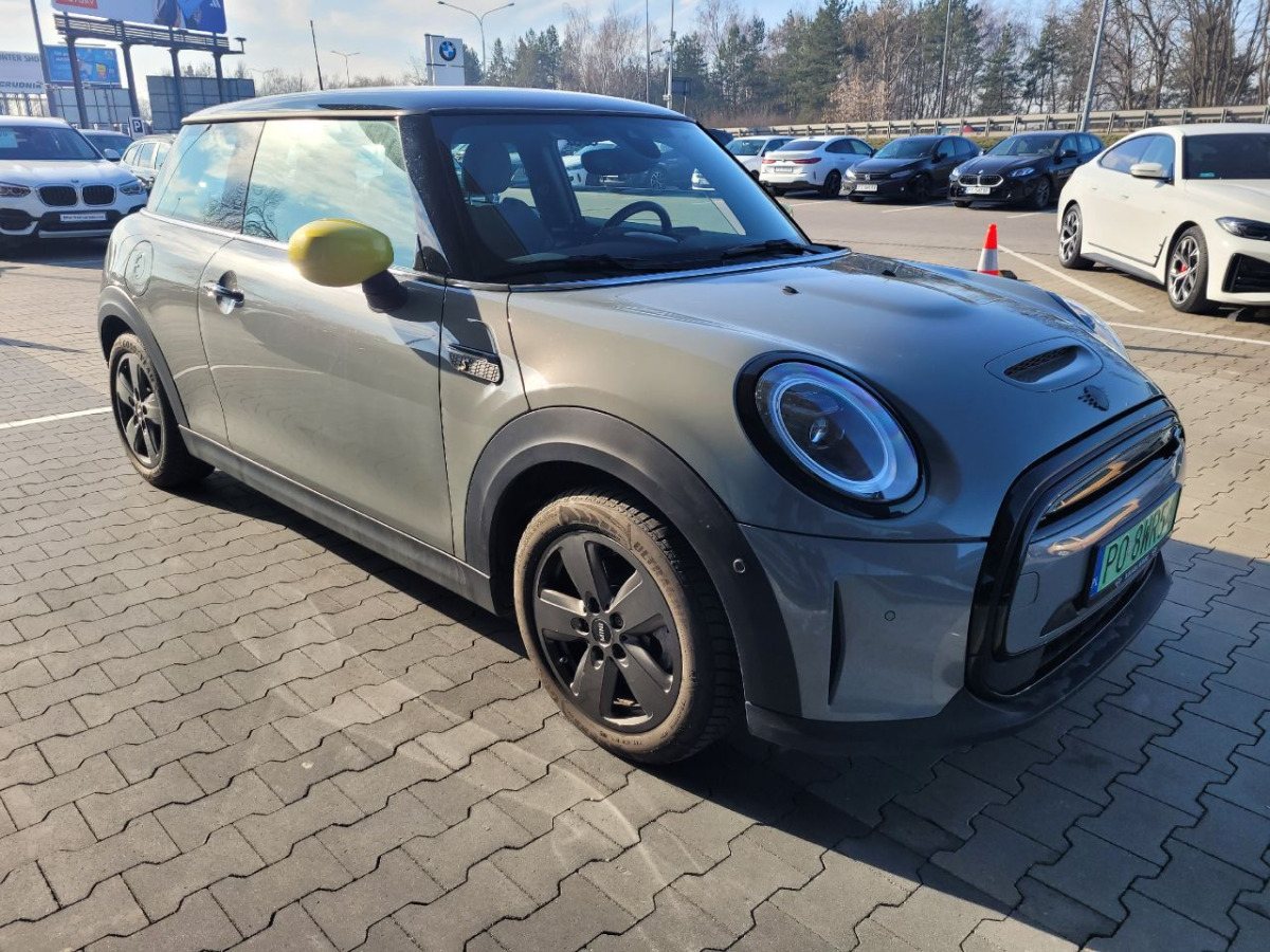 MINI Cooper SE Classic Trim HATCHBACK - Хетчбек: фото 1 MINI Cooper SE Classic Trim HATCHBACK - Хетчбек: фото 1
