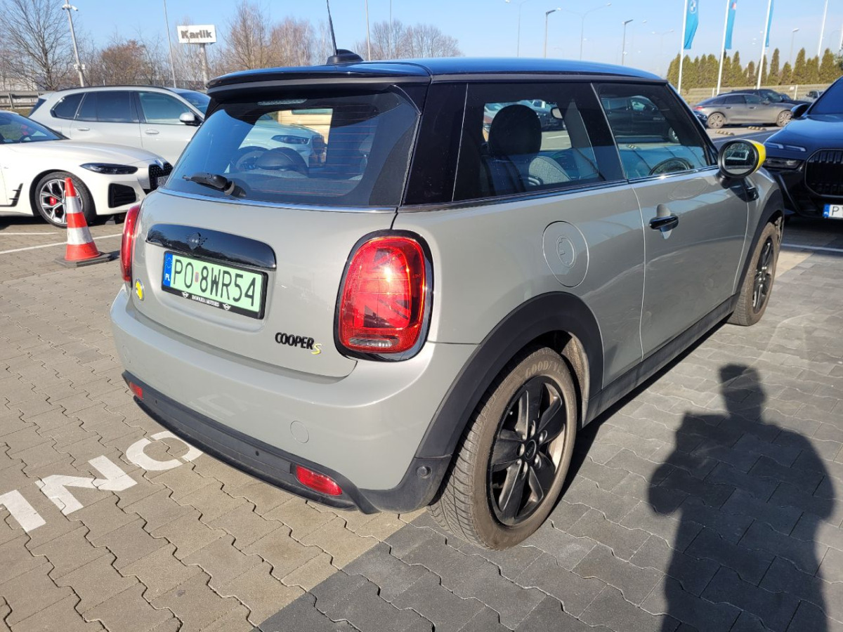 MINI Cooper SE Classic Trim HATCHBACK - Хетчбек: фото 3 MINI Cooper SE Classic Trim HATCHBACK - Хетчбек: фото 3