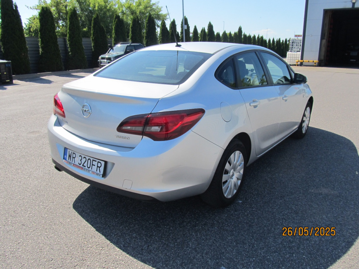 OPEL ASTRA SEDAN - Седан: фото 4 OPEL ASTRA SEDAN - Седан: фото 4