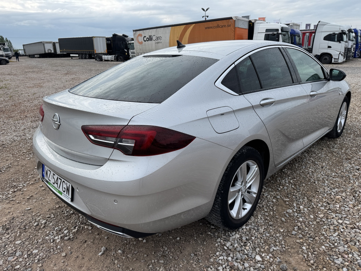 OPEL INSIGNIA LIFTBACK - Легковий автомобіль: фото 5 OPEL INSIGNIA LIFTBACK - Легковий автомобіль: фото 5