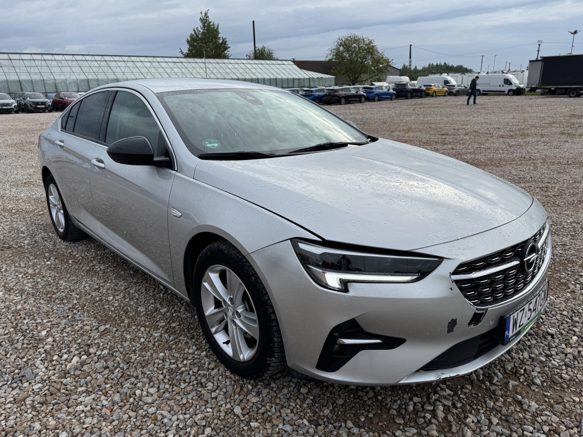 OPEL INSIGNIA LIFTBACK - Легковий автомобіль: фото 1 OPEL INSIGNIA LIFTBACK - Легковий автомобіль: фото 1