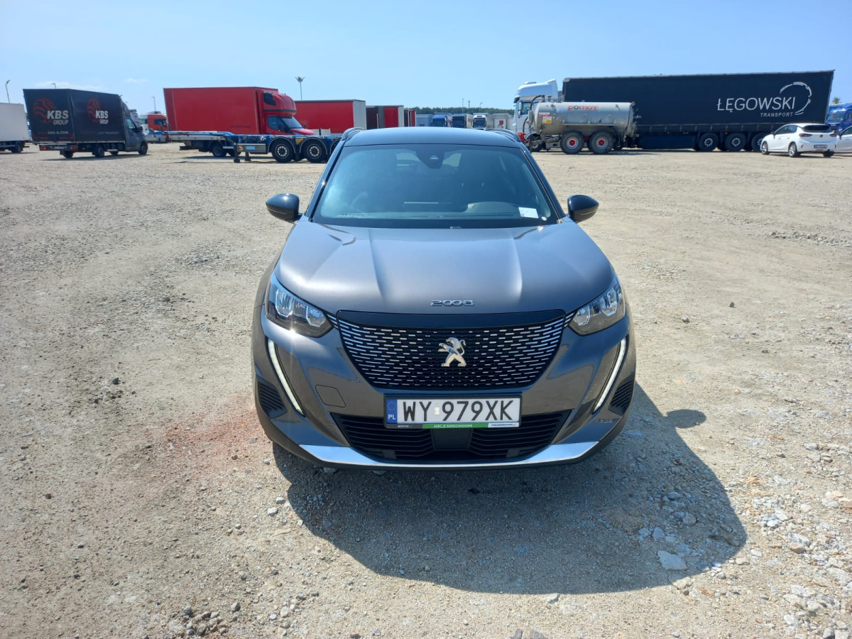 PEUGEOT 2008 SUV - Позашляховик: фото 3 PEUGEOT 2008 SUV - Позашляховик: фото 3