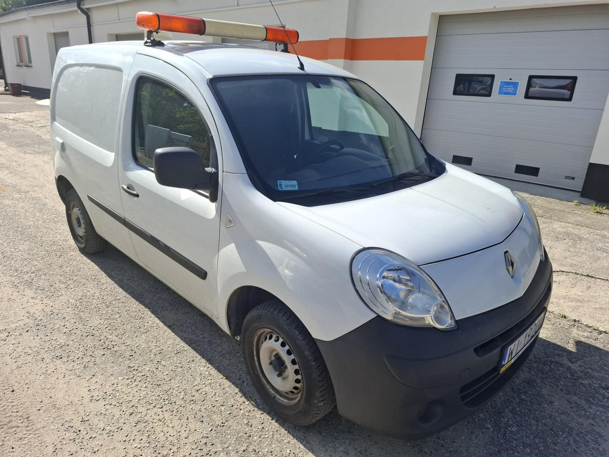 RENAULT KANGOO FURGON BLASZAK - Суцільнометалевий фургон: фото 1 RENAULT KANGOO FURGON BLASZAK - Суцільнометалевий фургон: фото 1