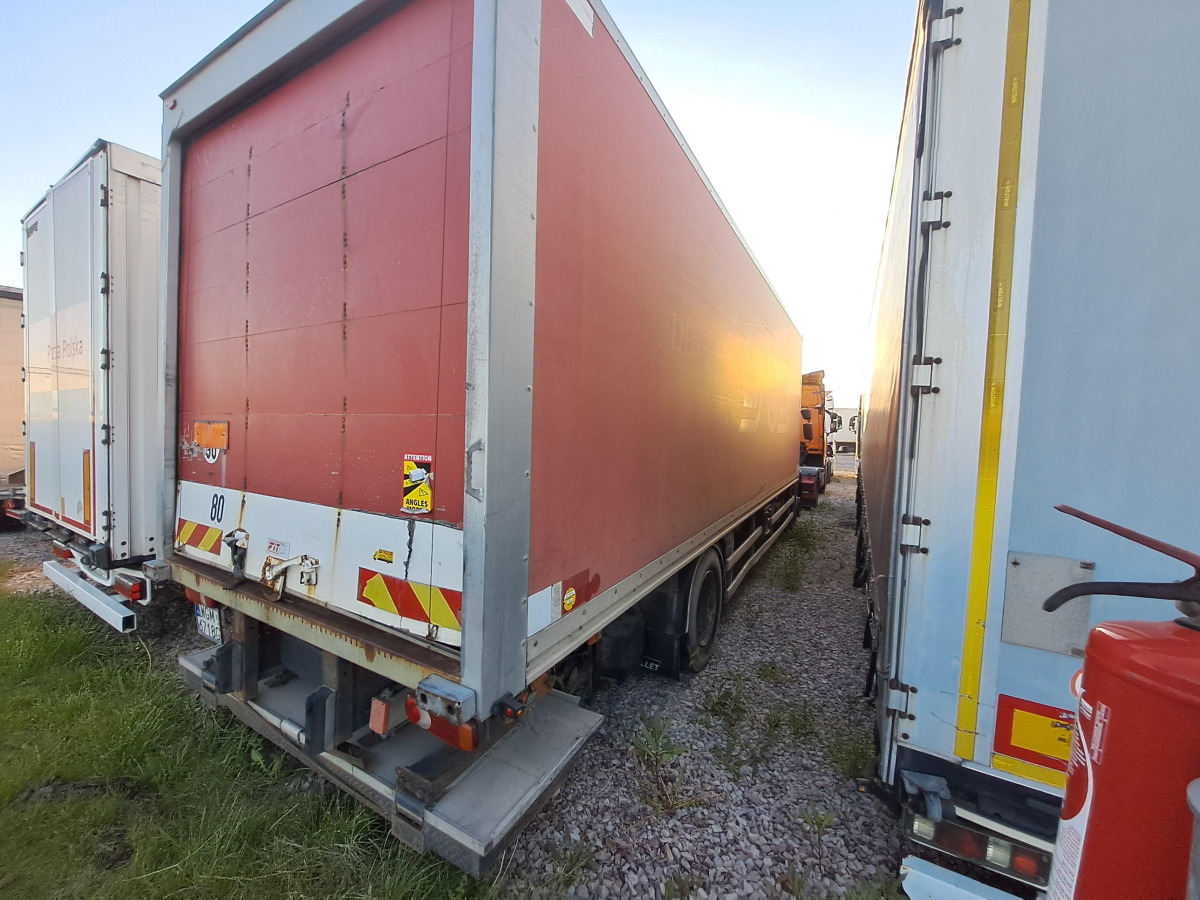 RENAULT MIDLUM KONTENER Z WINDĄ - Вантажівка з закритим кузовом: фото 5 RENAULT MIDLUM KONTENER Z WINDĄ - Вантажівка з закритим кузовом: фото 5