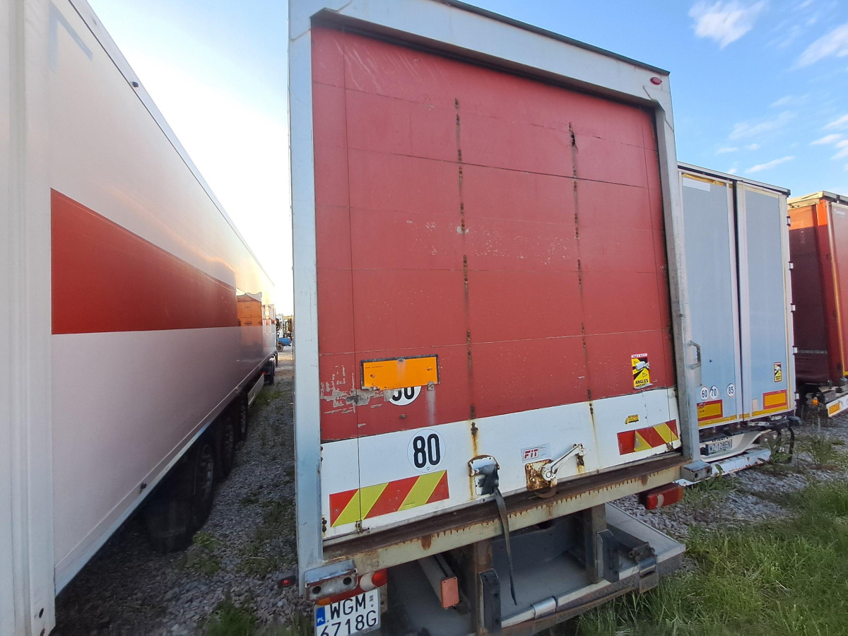 RENAULT MIDLUM KONTENER Z WINDĄ - Вантажівка з закритим кузовом: фото 4 RENAULT MIDLUM KONTENER Z WINDĄ - Вантажівка з закритим кузовом: фото 4