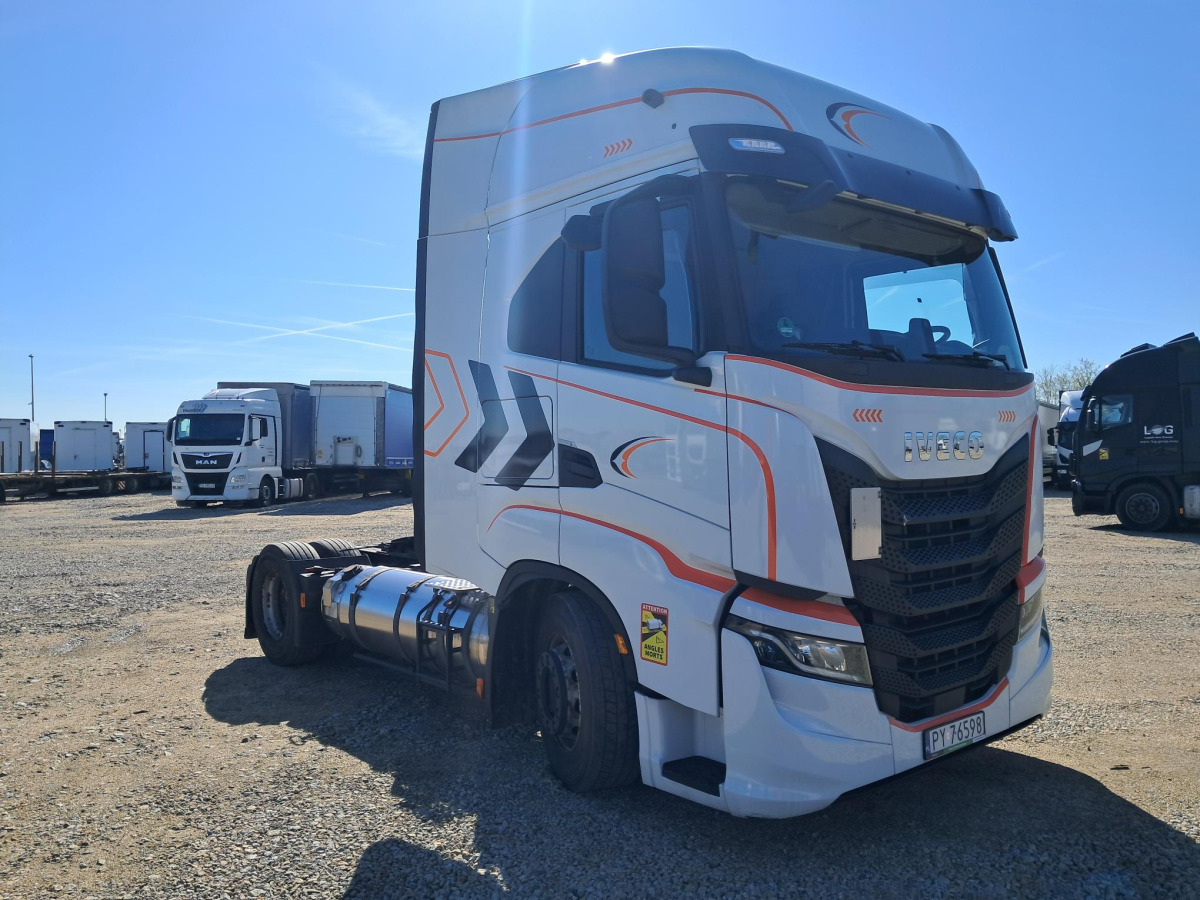 IVECO AS440ST/FP LT LNG CIĄGNIK SIODŁOWY - Тягач: фото 1 IVECO AS440ST/FP LT LNG CIĄGNIK SIODŁOWY - Тягач: фото 1