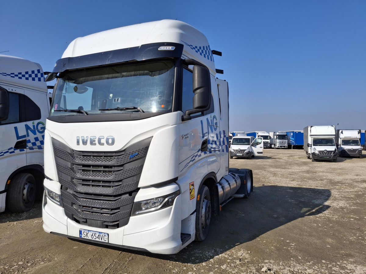 IVECO AS440ST/FP LT LNG CIĄGNIK SIODŁOWY - Тягач: фото 3 IVECO AS440ST/FP LT LNG CIĄGNIK SIODŁOWY - Тягач: фото 3