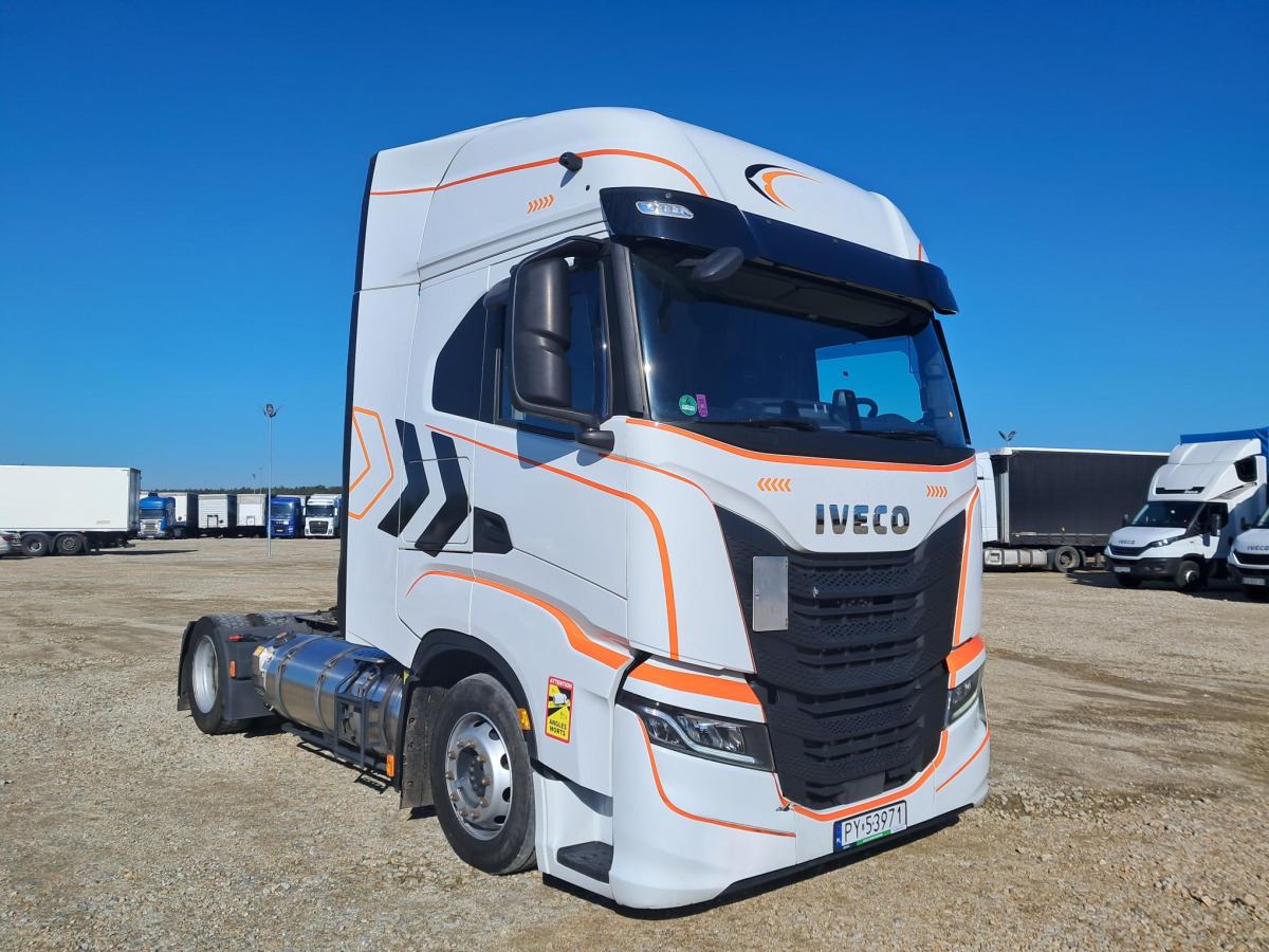 IVECO AS440ST/FP LT LNG CIĄGNIK SIODŁOWY - Тягач: фото 1 IVECO AS440ST/FP LT LNG CIĄGNIK SIODŁOWY - Тягач: фото 1