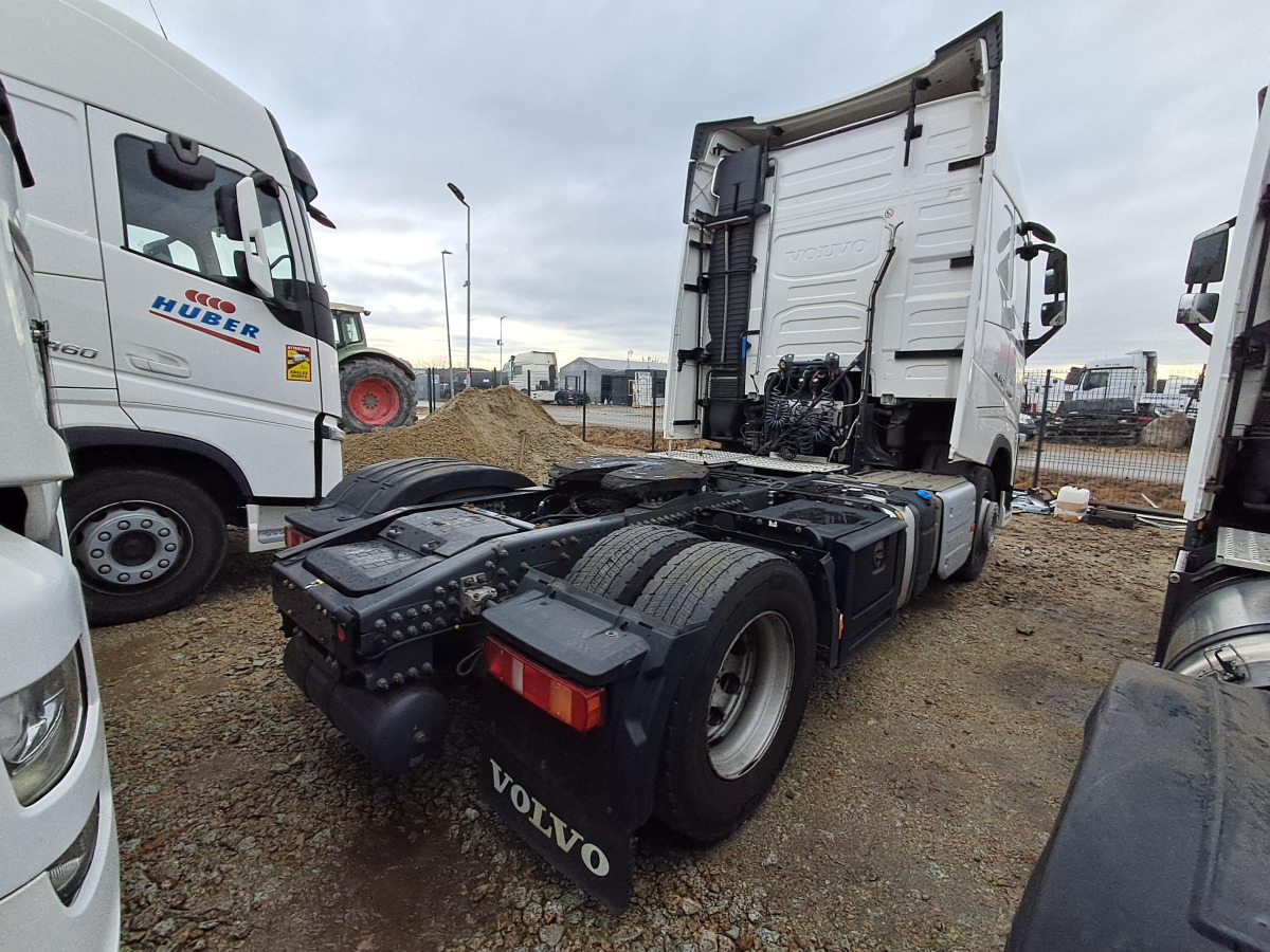 VOLVO FH CIĄGNIK SIODŁOWY - Тягач: фото 4 VOLVO FH CIĄGNIK SIODŁOWY - Тягач: фото 4