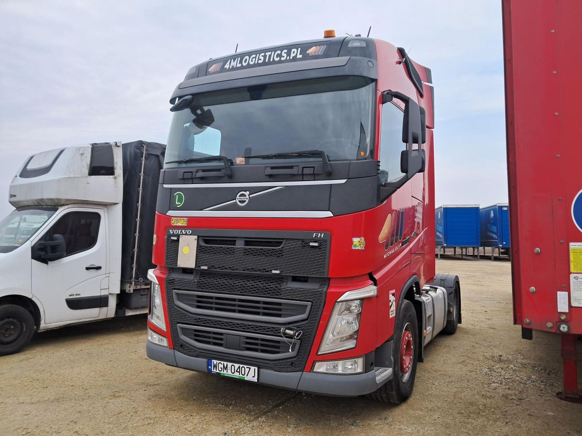 VOLVO FH CIĄGNIK SIODŁOWY - Тягач: фото 2 VOLVO FH CIĄGNIK SIODŁOWY - Тягач: фото 2