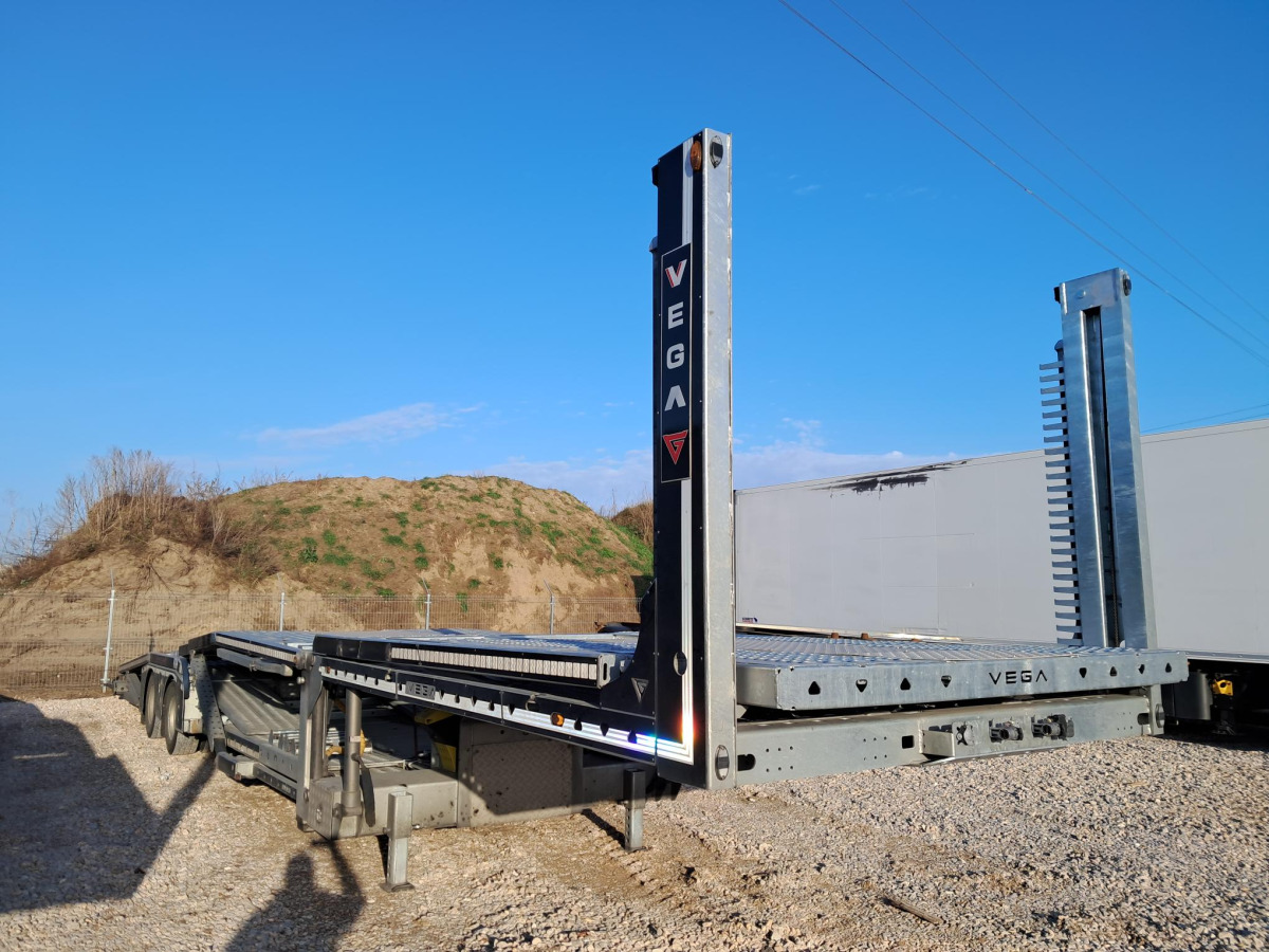 VEGA TRAILER 2 AXLE SEMI TRAILER DO PRZEWOZU POJAZDÓW - Причеп для легкових автомобілів: фото 1 VEGA TRAILER 2 AXLE SEMI TRAILER DO PRZEWOZU POJAZDÓW - Причеп для легкових автомобілів: фото 1