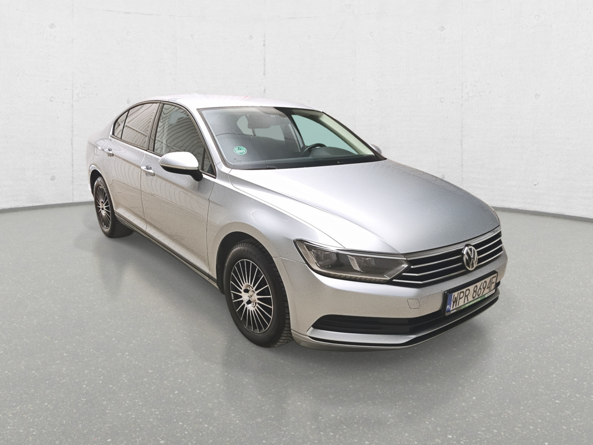 VOLKSWAGEN PASSAT SEDAN - Седан: фото 1 VOLKSWAGEN PASSAT SEDAN - Седан: фото 1