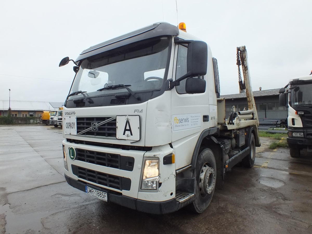 VOLVO FM POD KONTENERY - Скіповий навантажувач вантажівка: фото 2 VOLVO FM POD KONTENERY - Скіповий навантажувач вантажівка: фото 2
