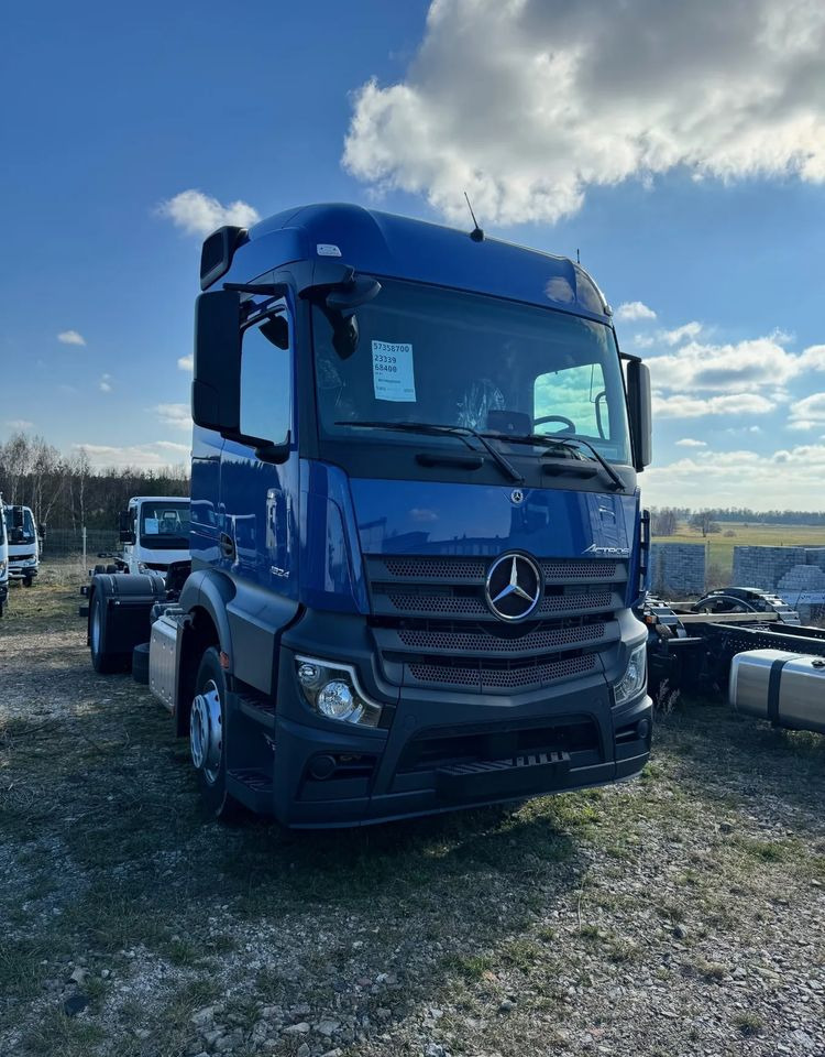 Mercedes-Benz Actros 1824 L podwozie do zabudowy - Вантажівка шасі: фото 1 Mercedes-Benz Actros 1824 L podwozie do zabudowy - Вантажівка шасі: фото 1