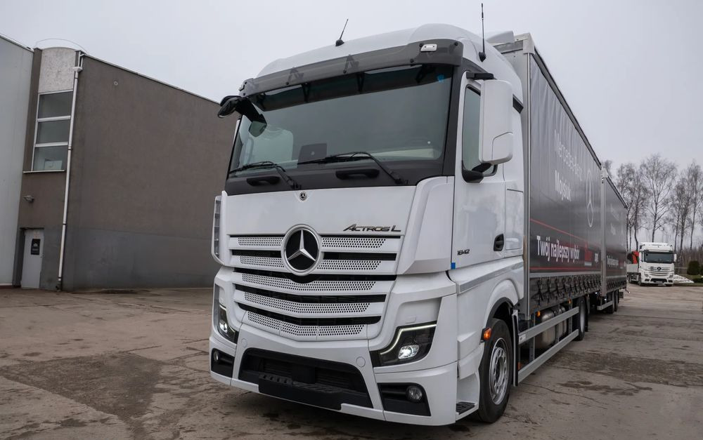 Mercedes-Benz Actros 1842 LnR z Przyczepą - Тентована вантажівка: фото 3 Mercedes-Benz Actros 1842 LnR z Przyczepą - Тентована вантажівка: фото 3
