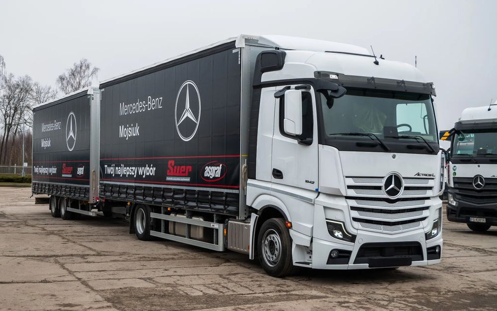 Mercedes-Benz Actros 1842 LnR z Przyczepą - Тентована вантажівка: фото 1 Mercedes-Benz Actros 1842 LnR z Przyczepą - Тентована вантажівка: фото 1