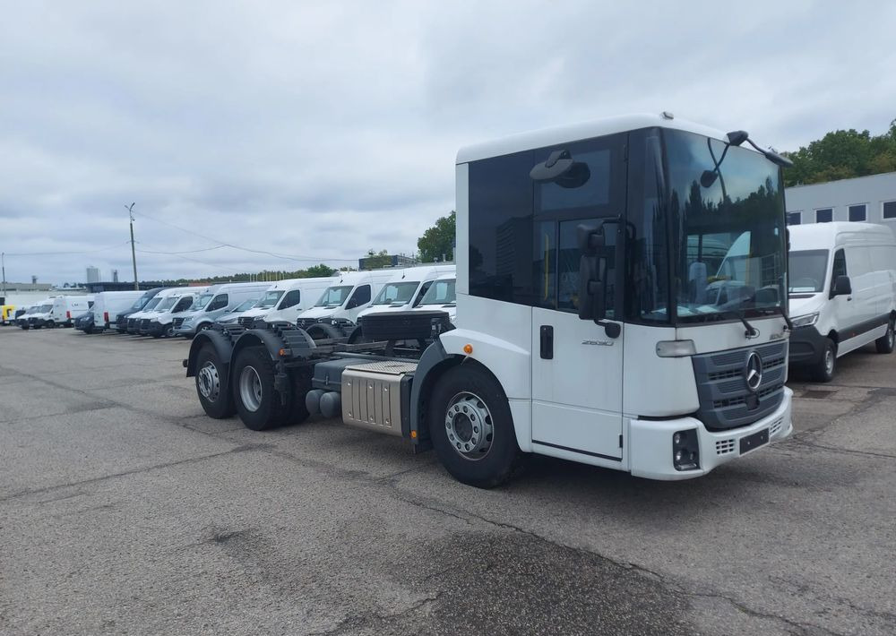 Mercedes-Benz Econic 2630 L ENA - Вантажівка шасі: фото 3 Mercedes-Benz Econic 2630 L ENA - Вантажівка шасі: фото 3