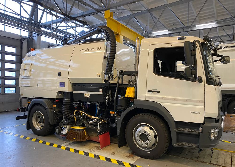 Mercedes-Benz Mercedes-Benz Atego 1318 LKO Zamiatarka - Сміттєвози: фото 4 Mercedes-Benz Mercedes-Benz Atego 1318 LKO Zamiatarka - Сміттєвози: фото 4
