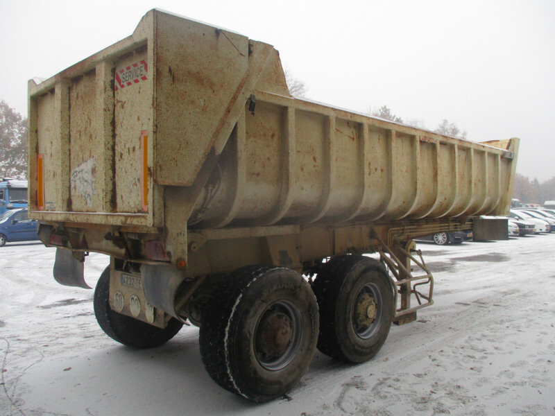 Fruehauf 2 Axle ,Steel Tipper , Drum Brakes , Spring suspension - Самоскид напівпричіп: фото 3 Fruehauf 2 Axle ,Steel Tipper , Drum Brakes , Spring suspension - Самоскид напівпричіп: фото 3