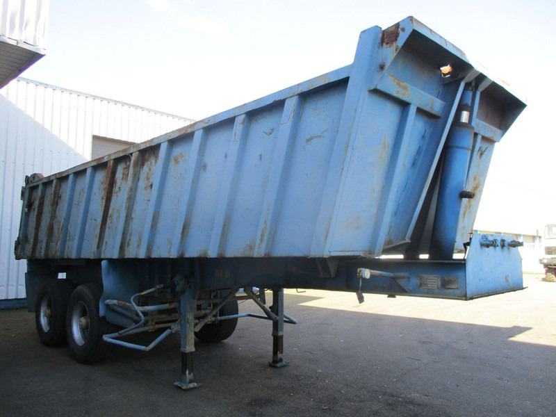 Fruehauf 2 Axle , Steel Tipper , Drum brakes, Spring suspension - Самоскид напівпричіп: фото 4 Fruehauf 2 Axle , Steel Tipper , Drum brakes, Spring suspension - Самоскид напівпричіп: фото 4