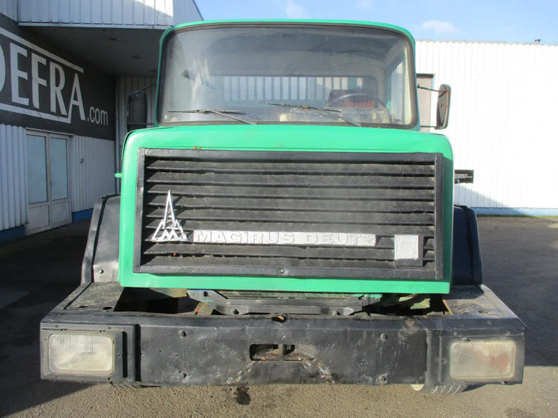 Самоскид вантажівка Iveco Magirus deutz 260-26, 6x4 , 6 Cylinder water cooled , 3 way tipper , Spring suspension: фото 9