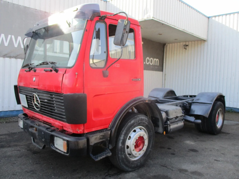 Mercedes-Benz 1630 , V8 , Bi-Turbo , Manual , Spring suspension - Вантажівка шасі: фото 1 Mercedes-Benz 1630 , V8 , Bi-Turbo , Manual , Spring suspension - Вантажівка шасі: фото 1