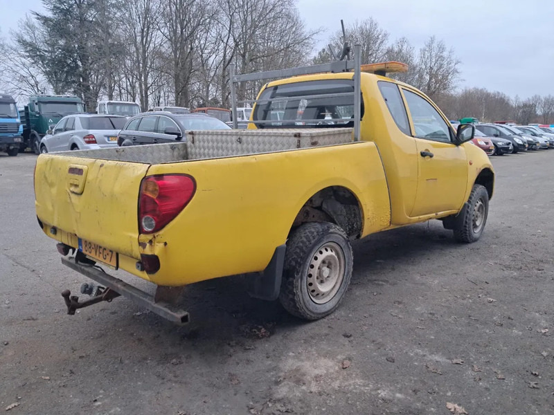 Mitsubishi L200 , 4x4 , 2.5 Di-D , NOT RUNNING !!!, FOR PARTS !!!! - Легковий автомобіль: фото 3 Mitsubishi L200 , 4x4 , 2.5 Di-D , NOT RUNNING !!!, FOR PARTS !!!! - Легковий автомобіль: фото 3