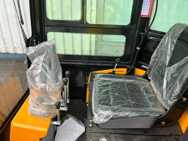 Новий Міні-екскаватор VICSEC VC 13 C , Mini Excavator , Close cabine , 2 pieces in stock: фото 20 Новий Міні-екскаватор VICSEC VC 13 C , Mini Excavator , Close cabine , 2 pieces in stock: фото 20